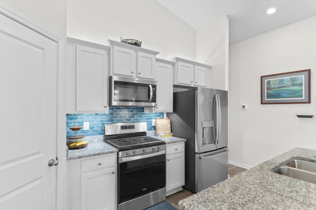 1812 Melville Ct. Photo 6