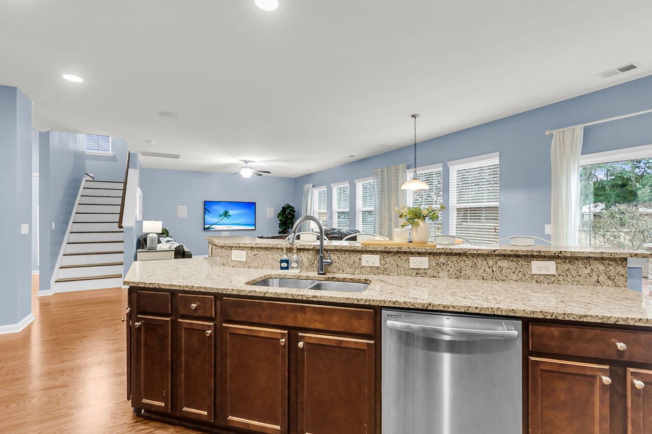 405 Bear Tree Court Photo 32