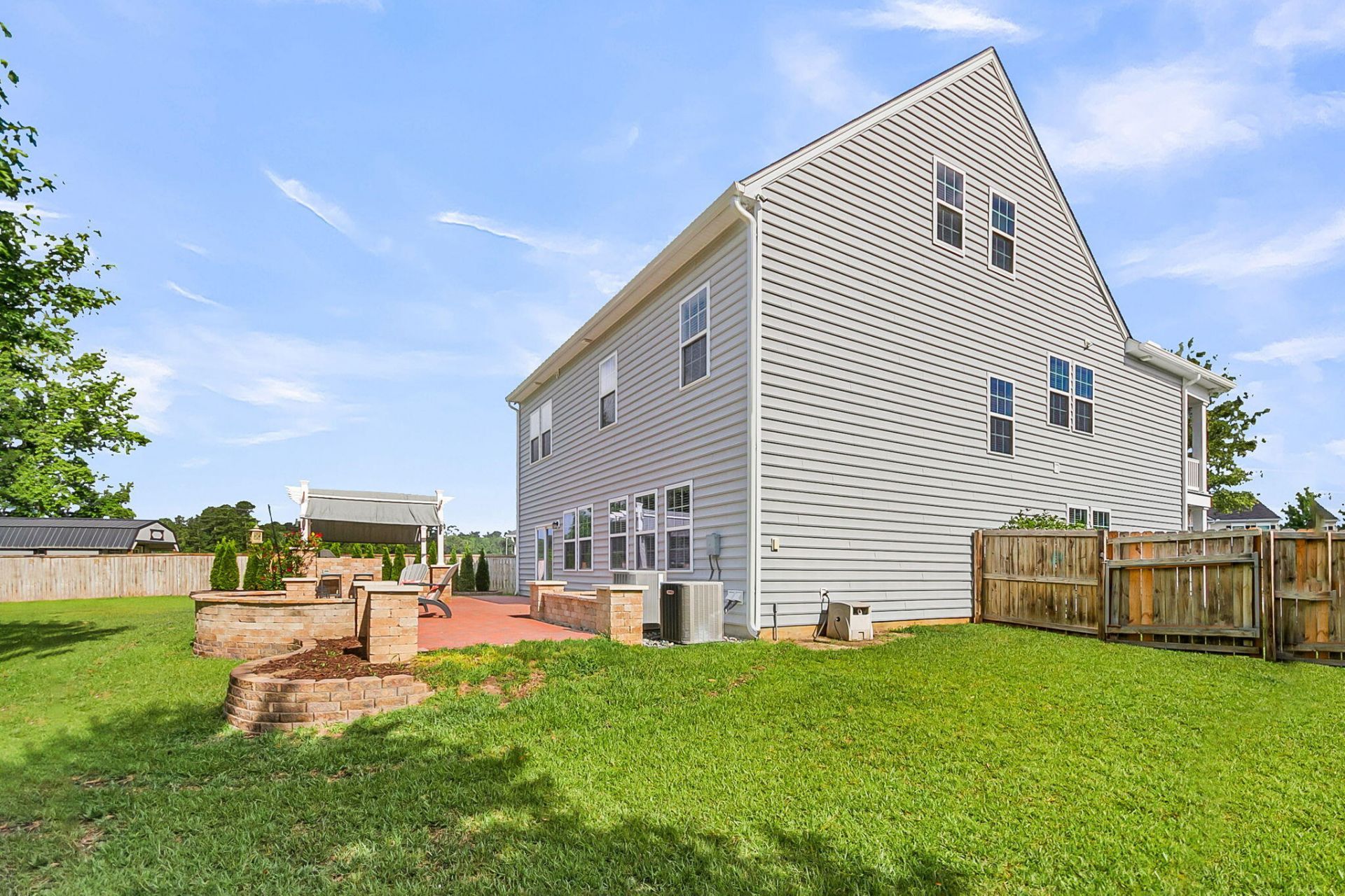 405 Bear Tree Court Photo 9