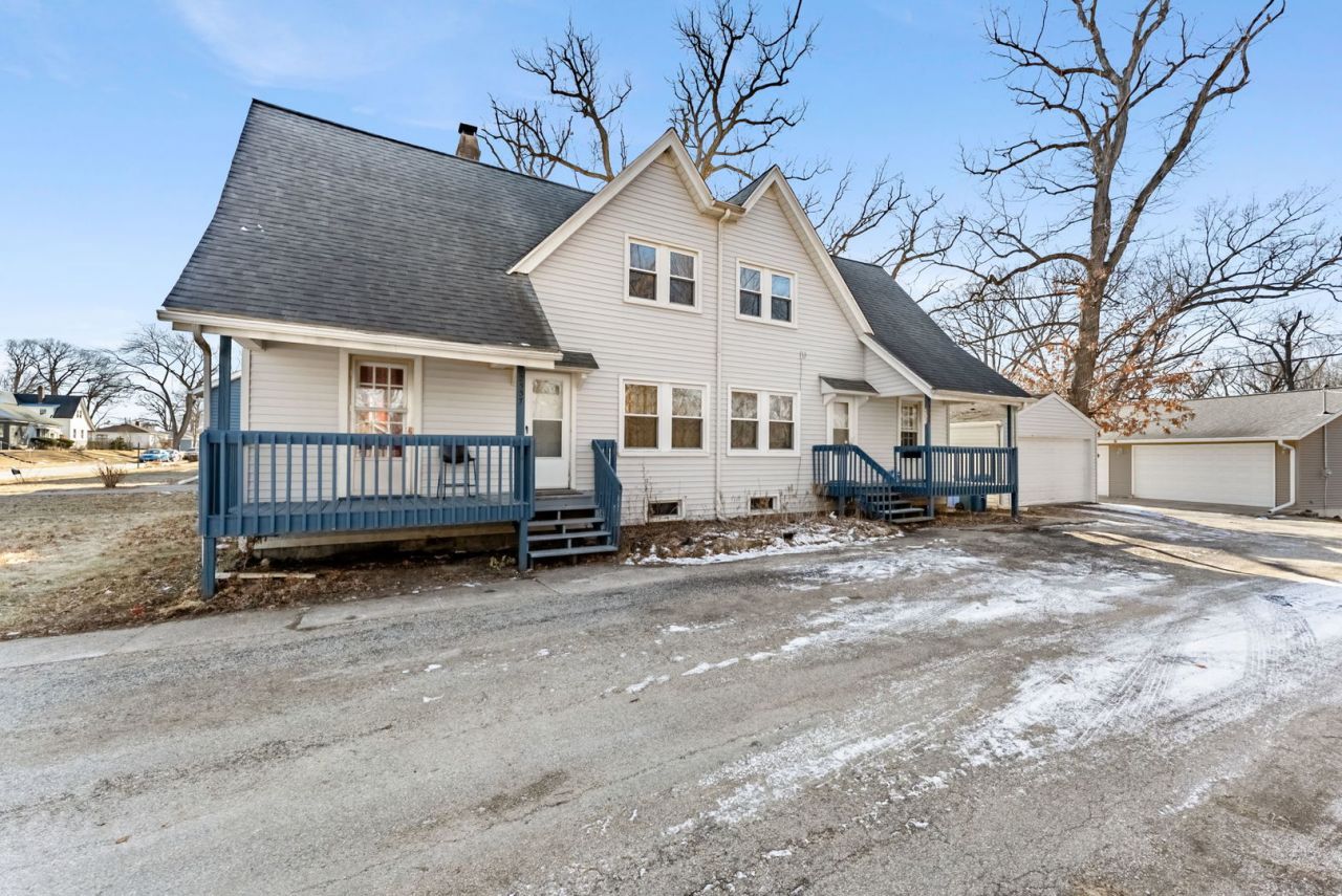 2335-2337 6th Street Court, East Moline, IL 61244 Main Photo