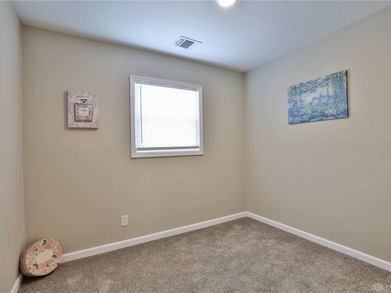 135 E Garland Avenue, Fairborn, OH 45324 Photo 19