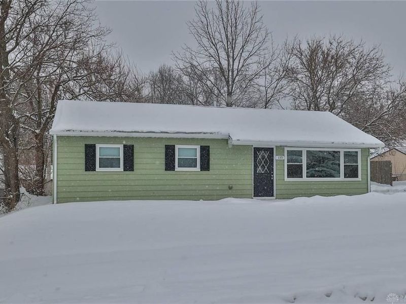 135 E Garland Avenue, Fairborn, OH 45324 Photo 2