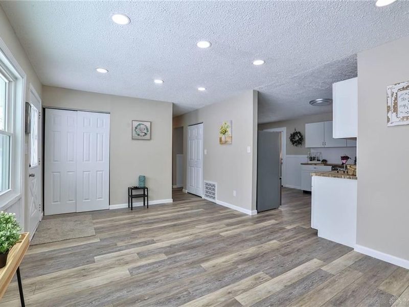 135 E Garland Avenue, Fairborn, OH 45324 Photo 7