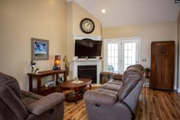 9 Bushnell Court photo 4