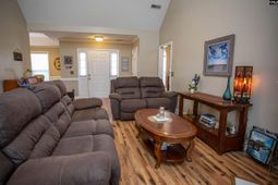 9 Bushnell Court photo 4