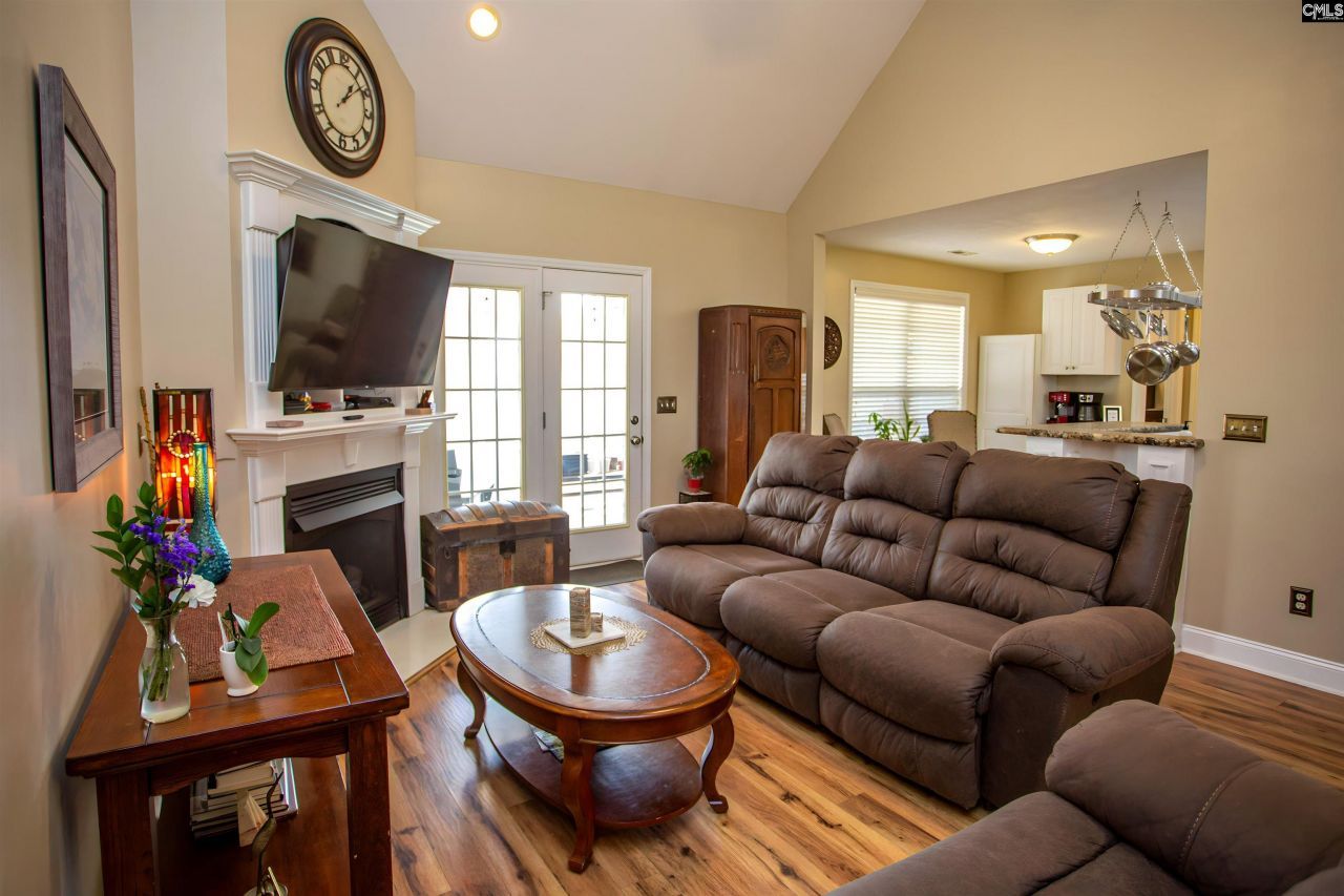 9 Bushnell Court Photo 8