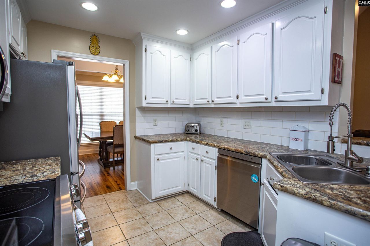 9 Bushnell Court Photo 8