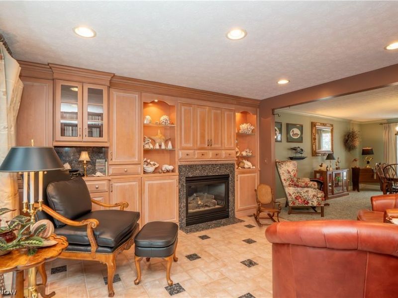 2466 Mohler Drive NW, North Canton, OH 44720 Photo 12