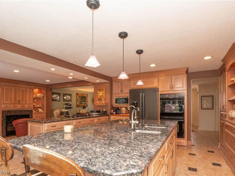 2466 Mohler Drive NW, North Canton, OH 44720 Photo 15