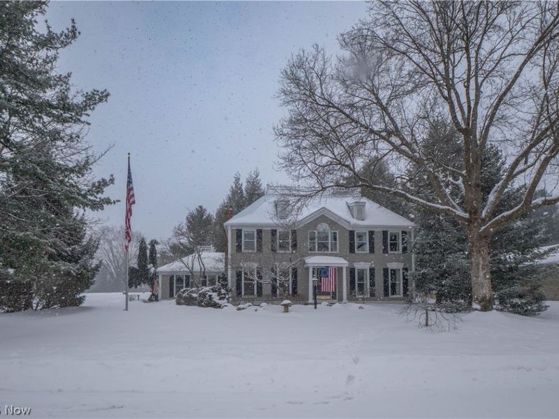 2466 Mohler Drive NW, North Canton, OH 44720 Photo 2