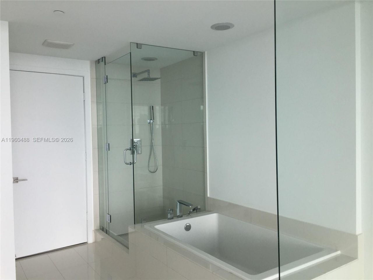 650 NE 32nd St, Unit 2303, Miami, FL 33137 Photo