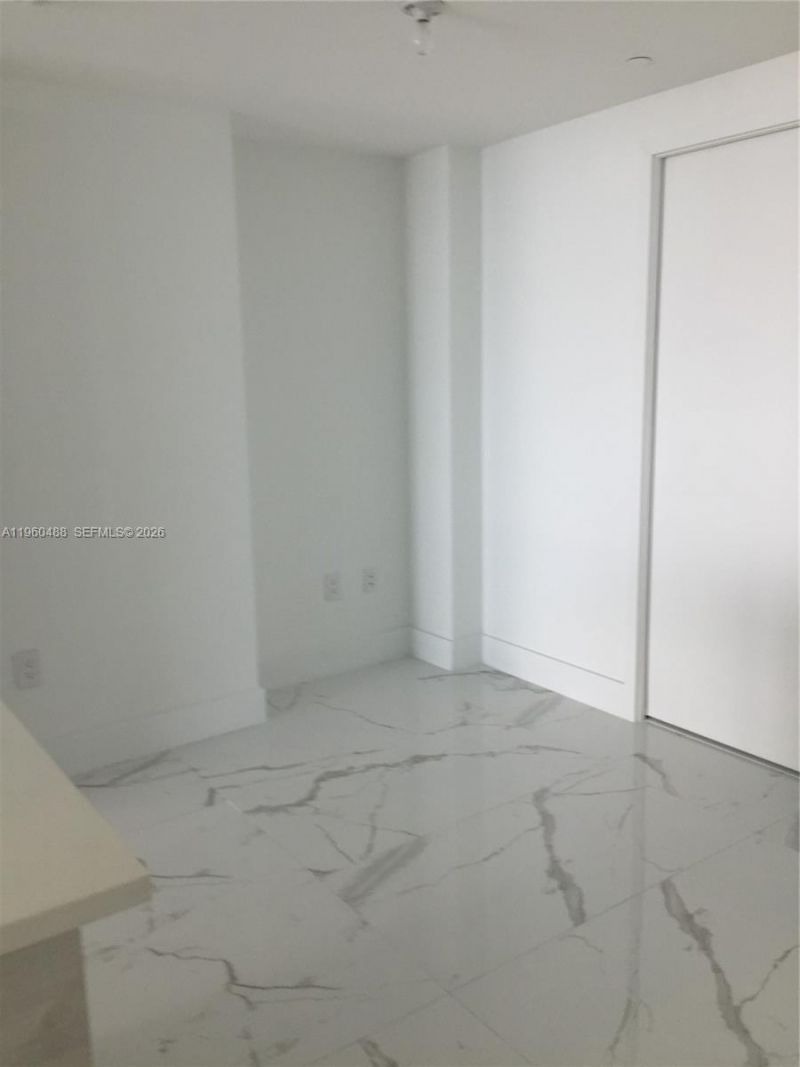 650 NE 32nd St, Unit 2303, Miami, FL 33137 Photo