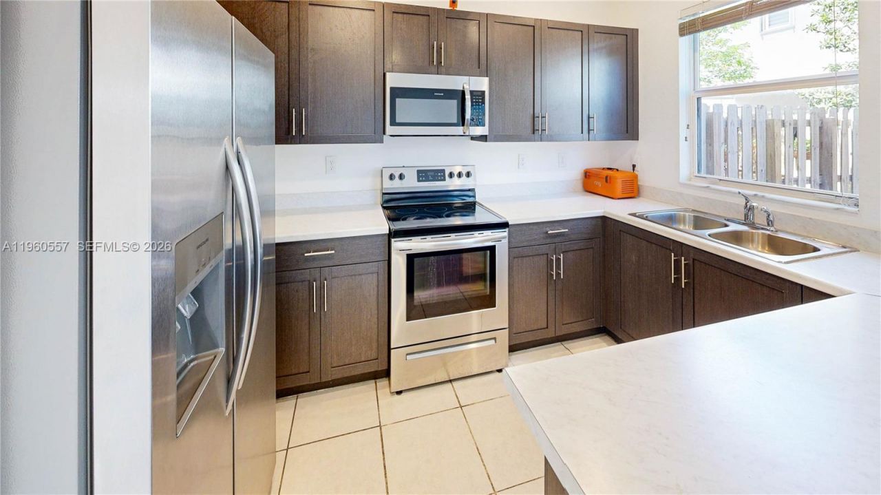 1867 SE 26th Ter, Homestead, FL 33035 Photo