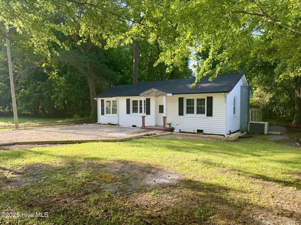 6305 Vance Street, Bailey, NC 27807