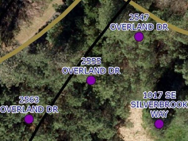 2555 SE Overland Drive, Grants Pass, OR 97527