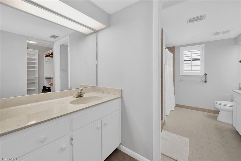5960 Pelican Bay Blvd, Unit 333, Naples, FL 34108 Photo