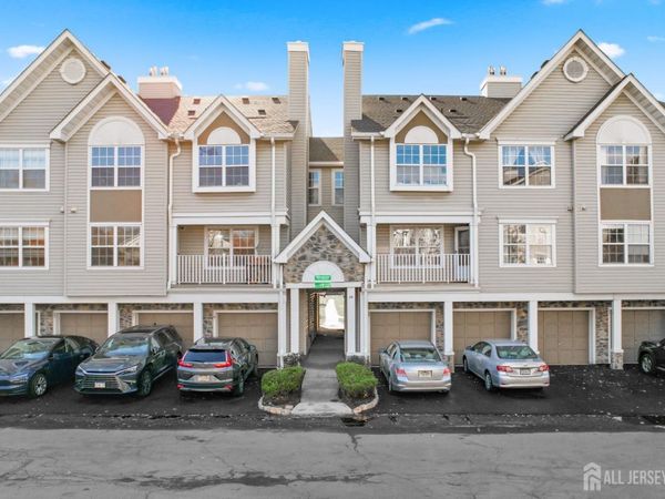 21 Newburgh Drive , Edison, NJ 08820