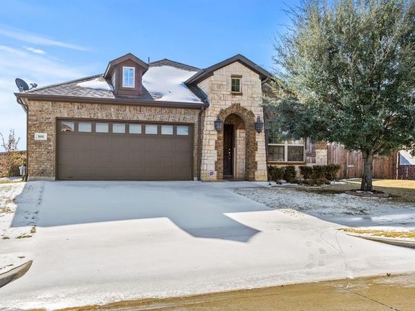 500 Corbin Drive, Arlington, TX 76002