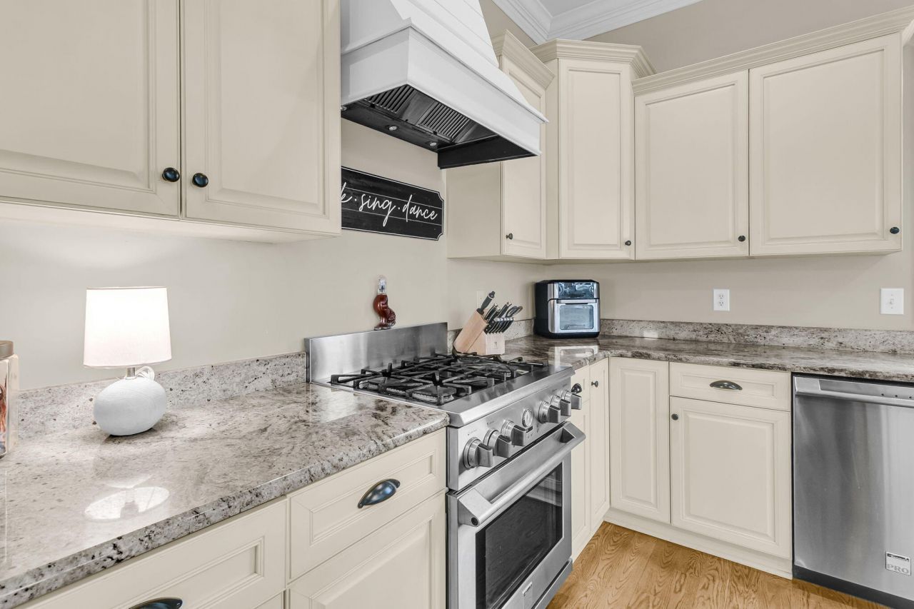 1924 Shields Lane Photo 24