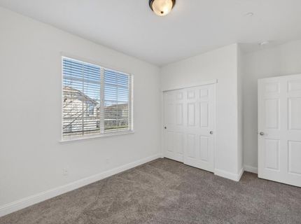 2439 Lincoln Airpark Dr, Lincoln, CA 95648 Photo