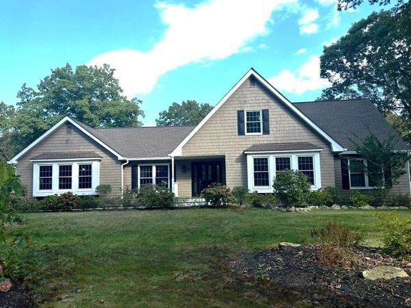 77 Van Buren Street, Port Jefferson Station, NY 11776