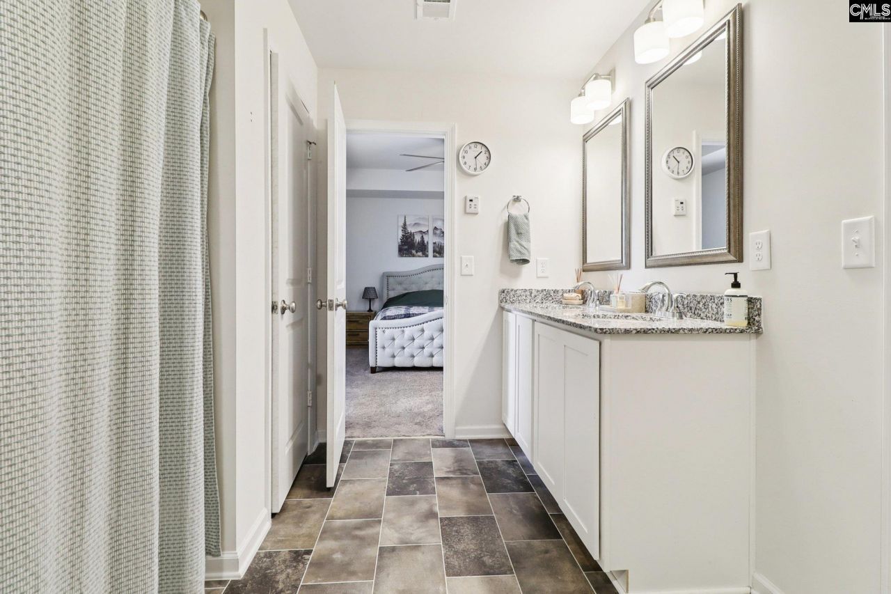 247 Chetsley Drive  Photo 9