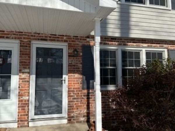 280 East Main, Unit APT E2, Clinton, CT 06413