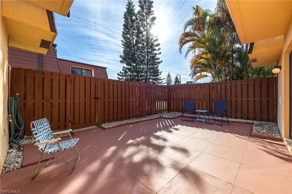 1550 Park Meadows Dr, Unit 2, Fort Myers, FL 33907 Photo
