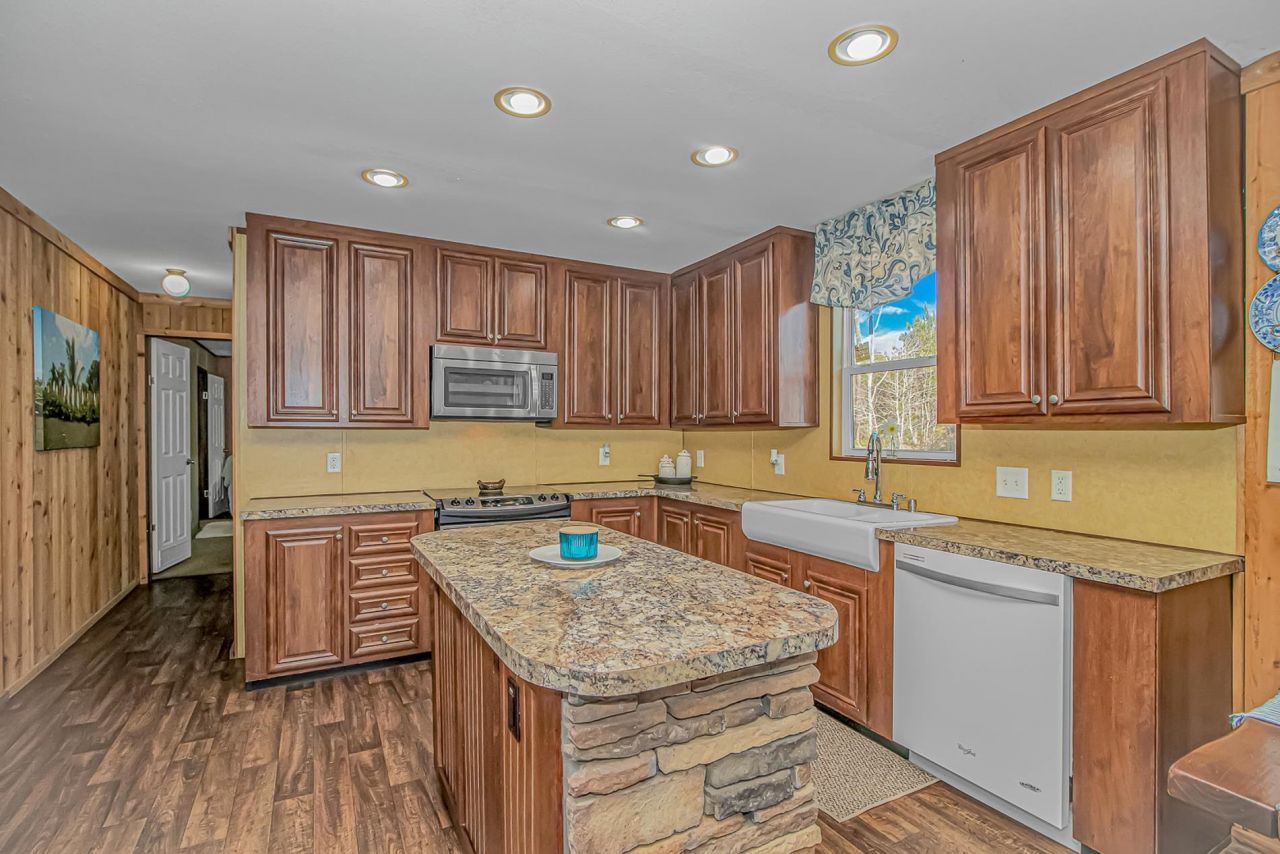 81 Silver Pond Ln Photo 10