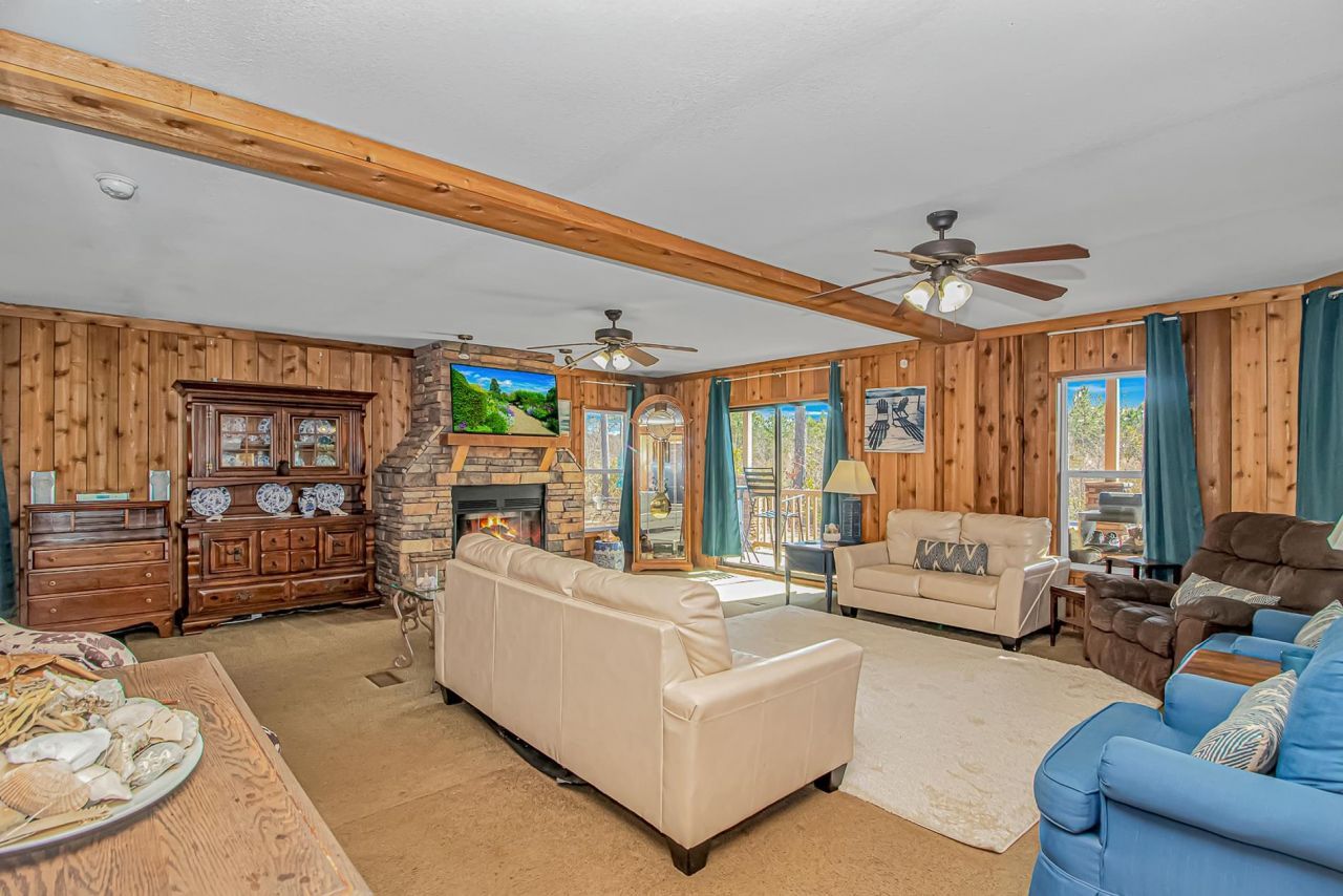 81 Silver Pond Ln Photo 6