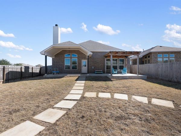 605 Palmilla ST, Leander, TX 78641