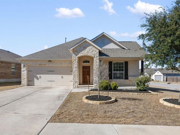605 Palmilla ST, Leander, TX 78641