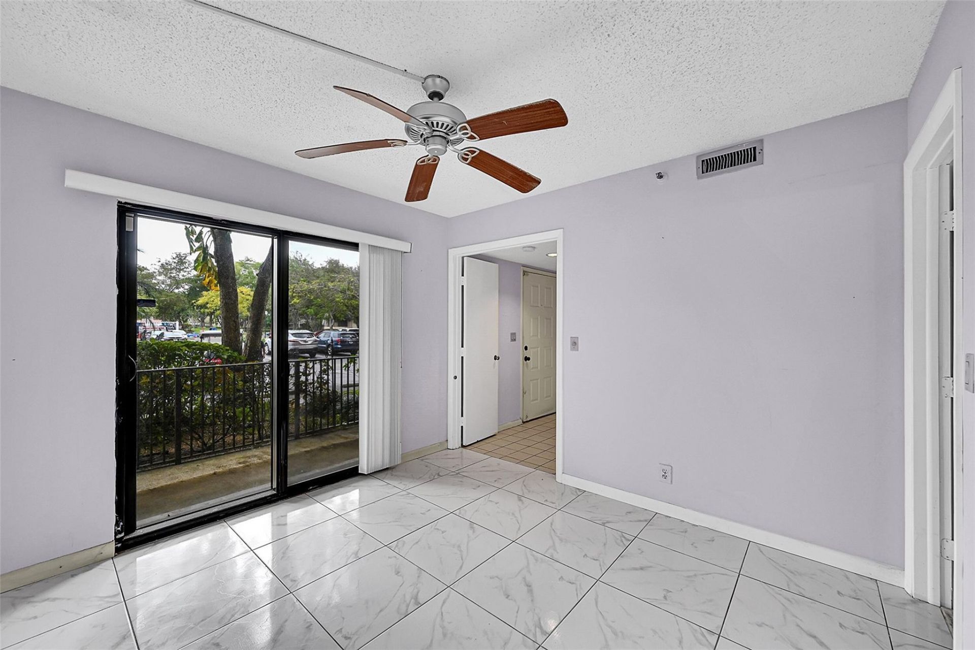 2206 S Cypress Bend Drive, Unit 102, Pompano Beach, FL 33069 Photo