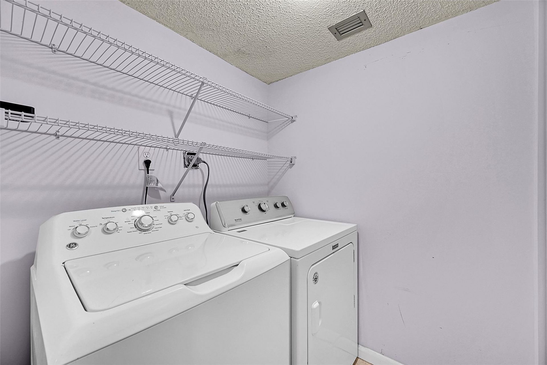 2206 S Cypress Bend Drive, Unit 102, Pompano Beach, FL 33069 Photo