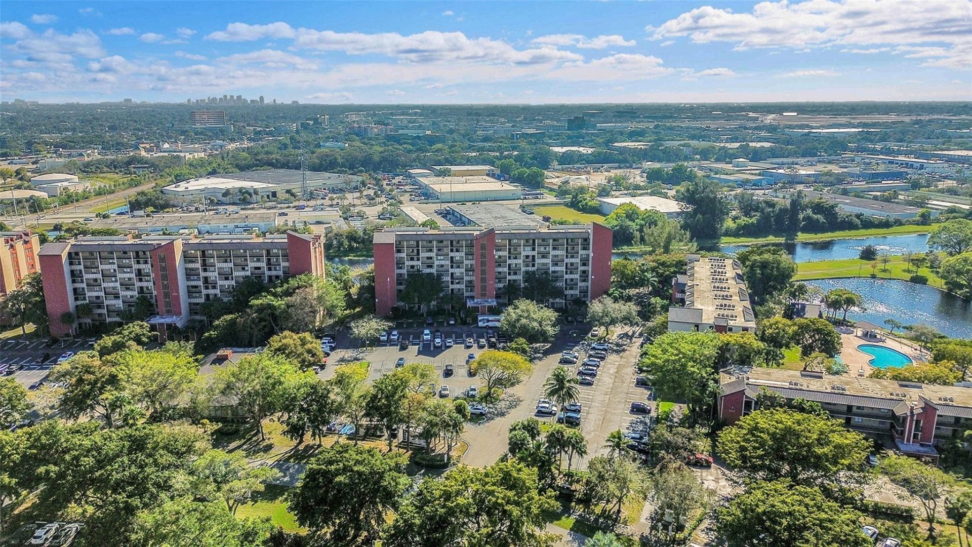 2206 S Cypress Bend Drive, Unit 102, Pompano Beach, FL 33069 Photo