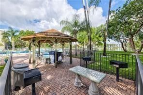 2206 S Cypress Bend Drive, Unit 102, Pompano Beach, FL 33069 Photo
