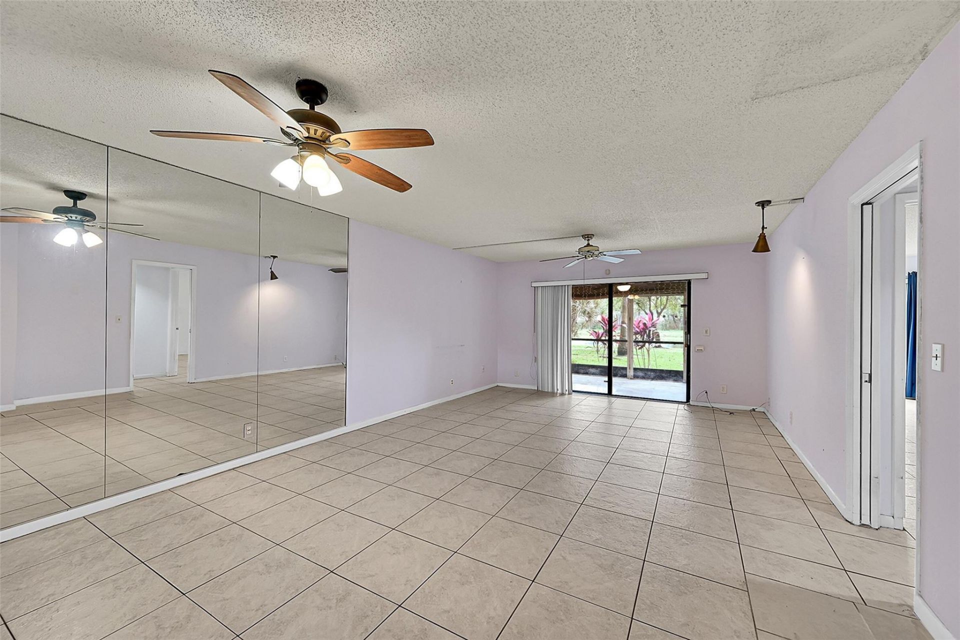 2206 S Cypress Bend Drive, Unit 102, Pompano Beach, FL 33069 Photo