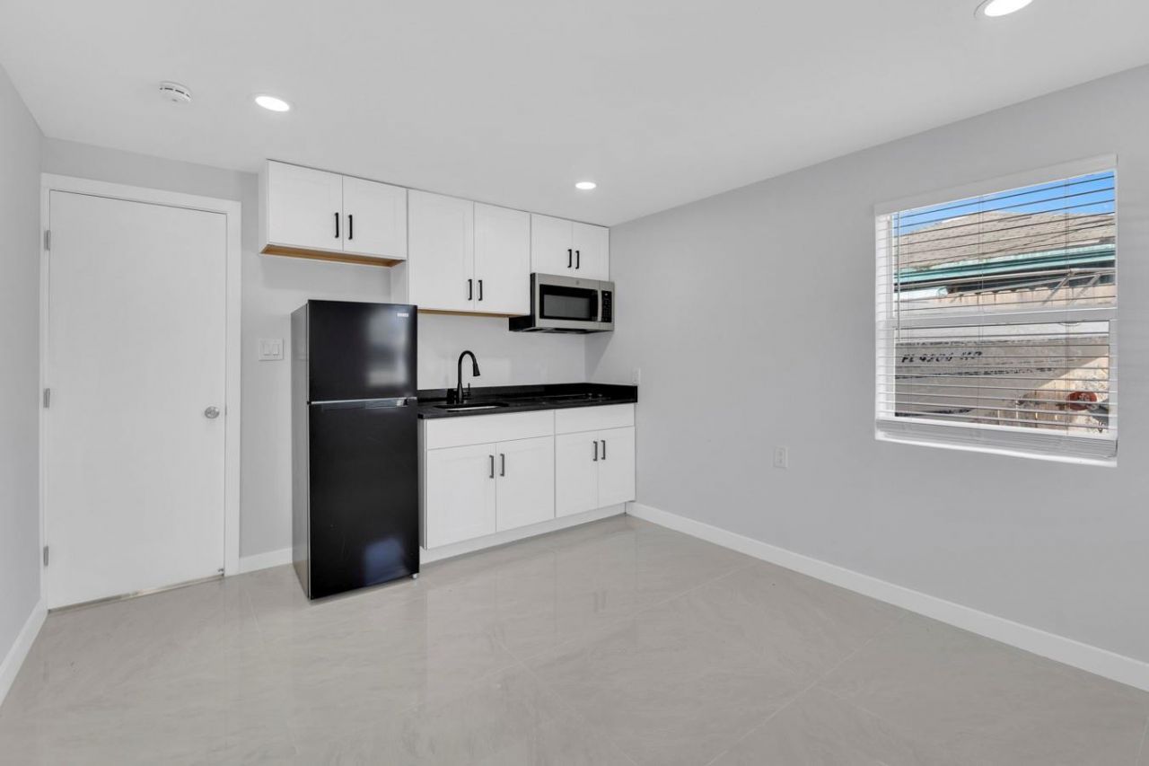 851 NW 4th Ave, Pompano Beach, FL 33060 Photo