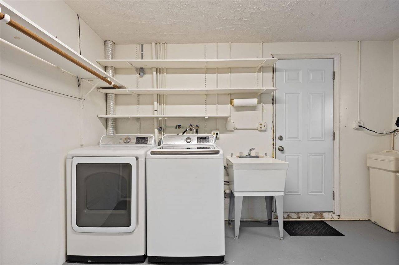 5702 Riddle Road, Holiday, FL 34690 Photo