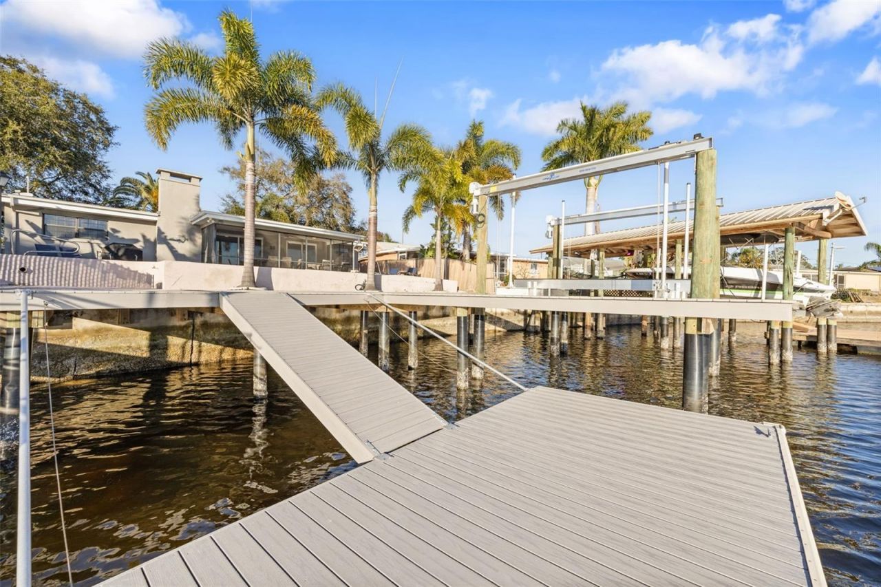 5702 Riddle Road, Holiday, FL 34690 Photo