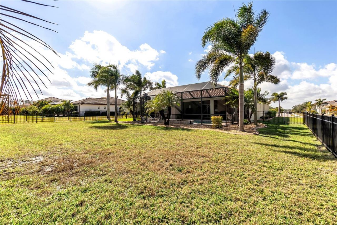 503 167th Boulevard E, Bradenton, FL 34212 Photo