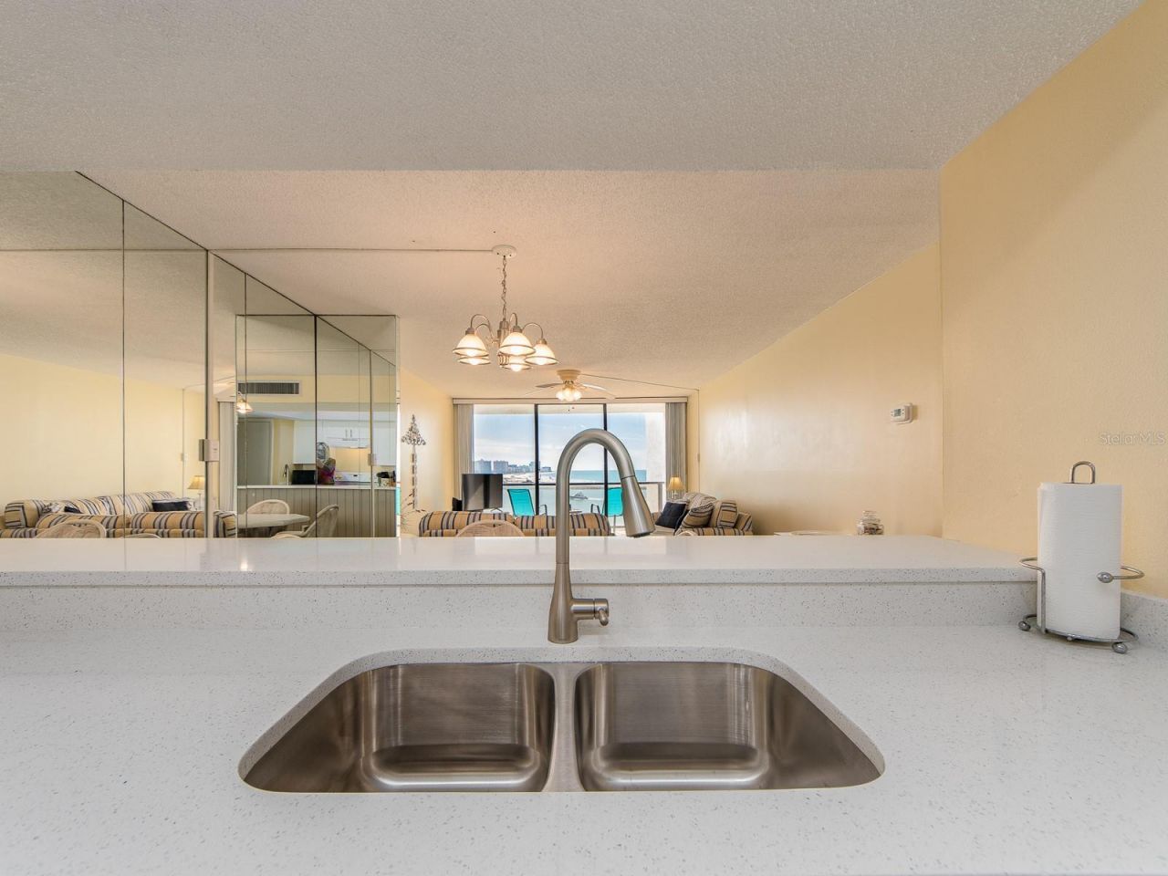 450 S Gulfview Boulevard, Unit 708, Clearwater Beach, FL 33767 Photo