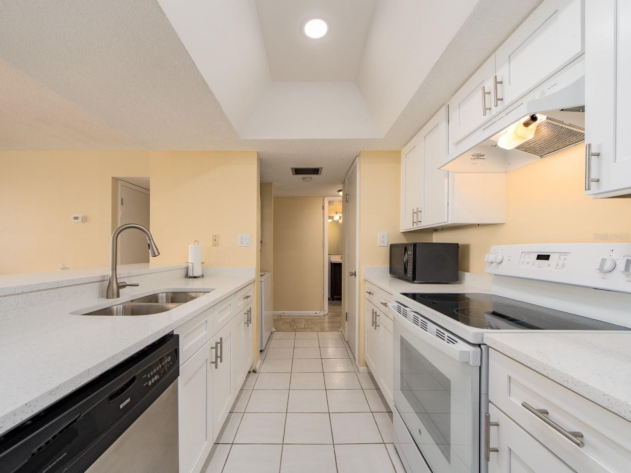 450 S Gulfview Boulevard, Unit 708, Clearwater Beach, FL 33767 Photo