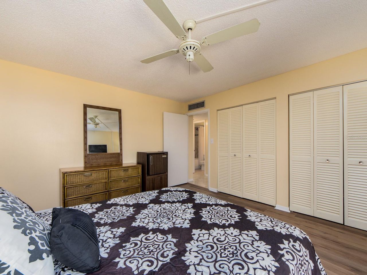 450 S Gulfview Boulevard, Unit 708, Clearwater Beach, FL 33767 Photo