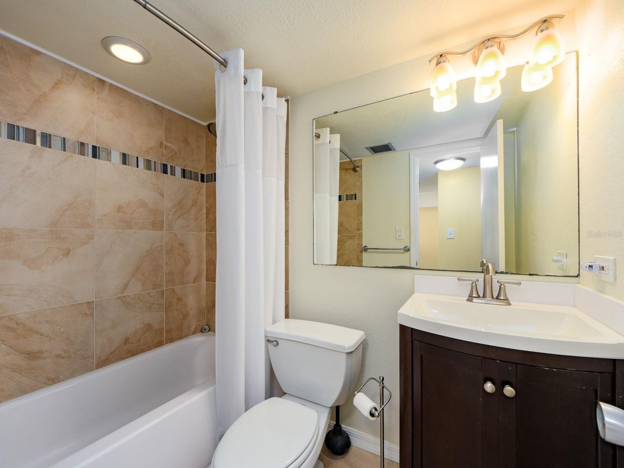 450 S Gulfview Boulevard, Unit 708, Clearwater Beach, FL 33767 Photo