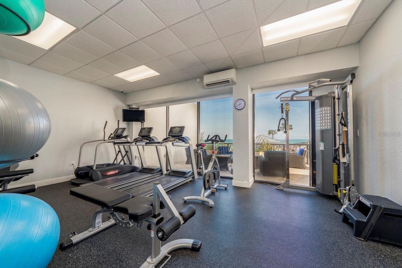 450 S Gulfview Boulevard, Unit 708, Clearwater Beach, FL 33767 Photo