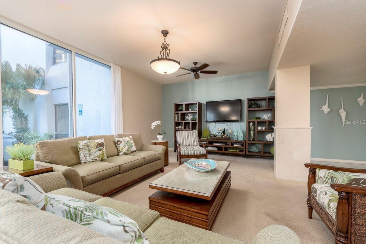 450 S Gulfview Boulevard, Unit 708, Clearwater Beach, FL 33767 Photo