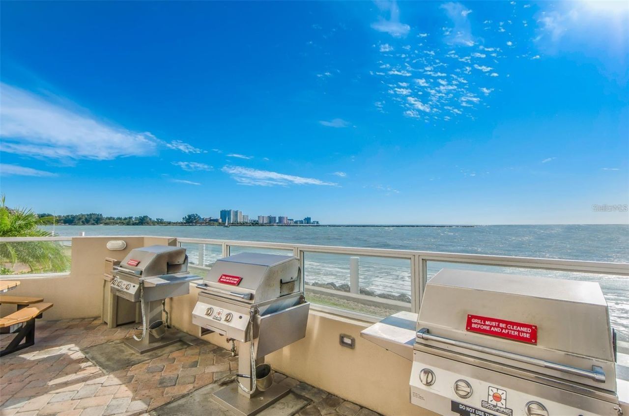 450 S Gulfview Boulevard, Unit 708, Clearwater Beach, FL 33767 Photo