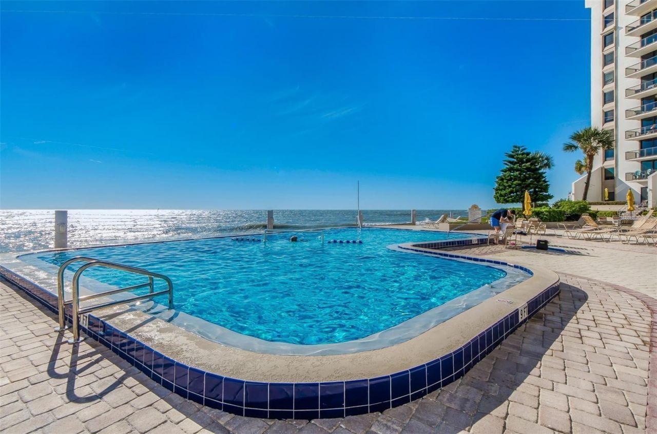 450 S Gulfview Boulevard, Unit 708, Clearwater Beach, FL 33767 Photo