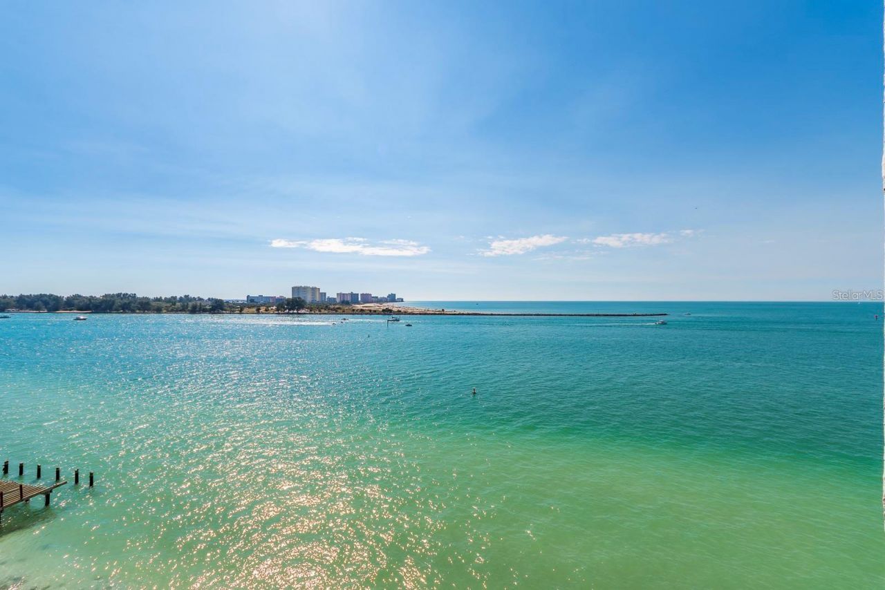 450 S Gulfview Boulevard, Unit 708, Clearwater Beach, FL 33767 Photo
